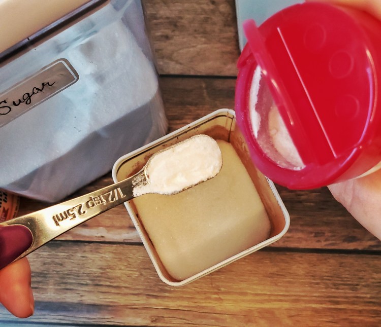 adding the vanilla powder